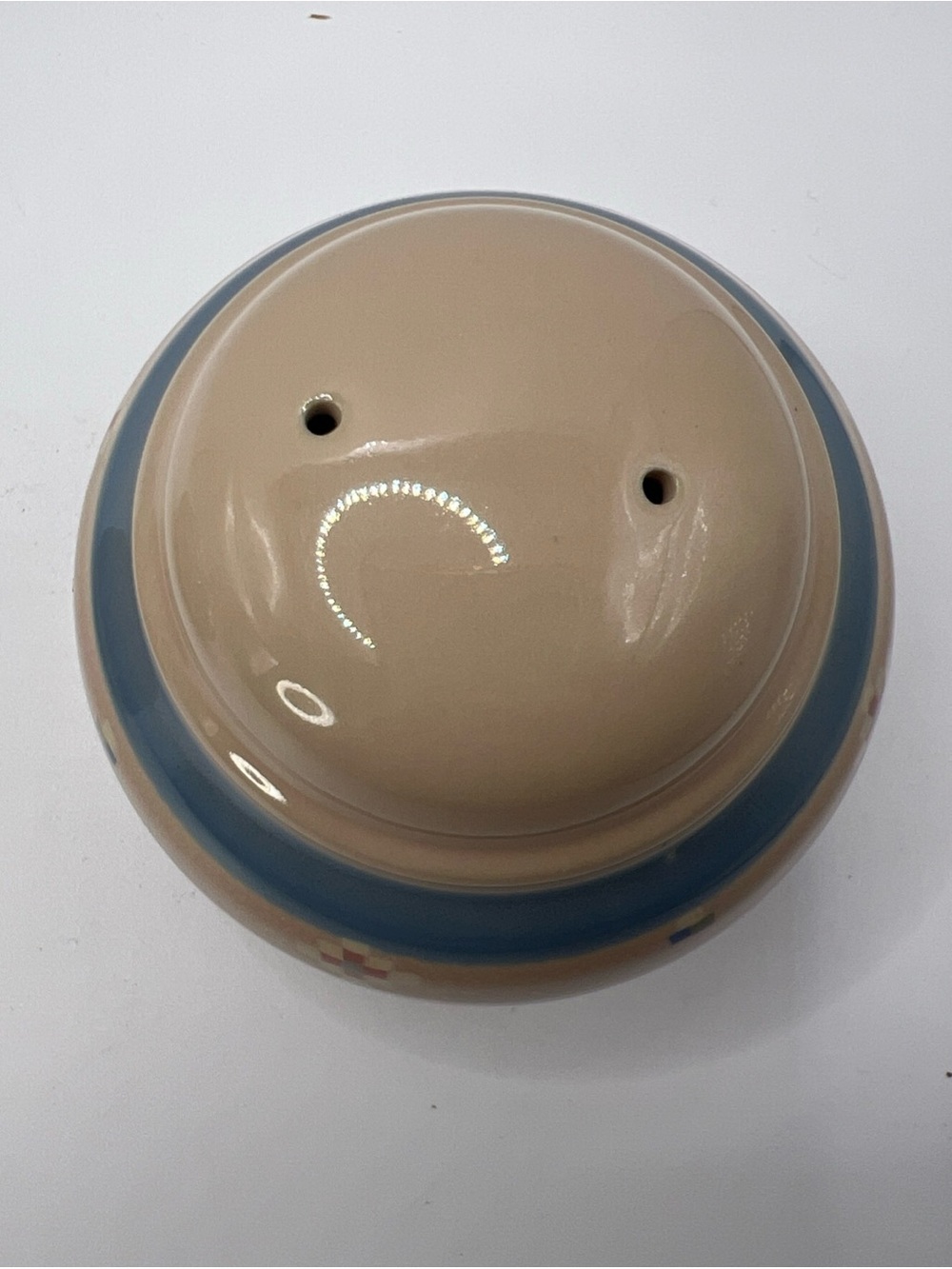 Noritake Beige and Blue Ceramic Salt and Pepper Shakers - Picture 3 of 5
